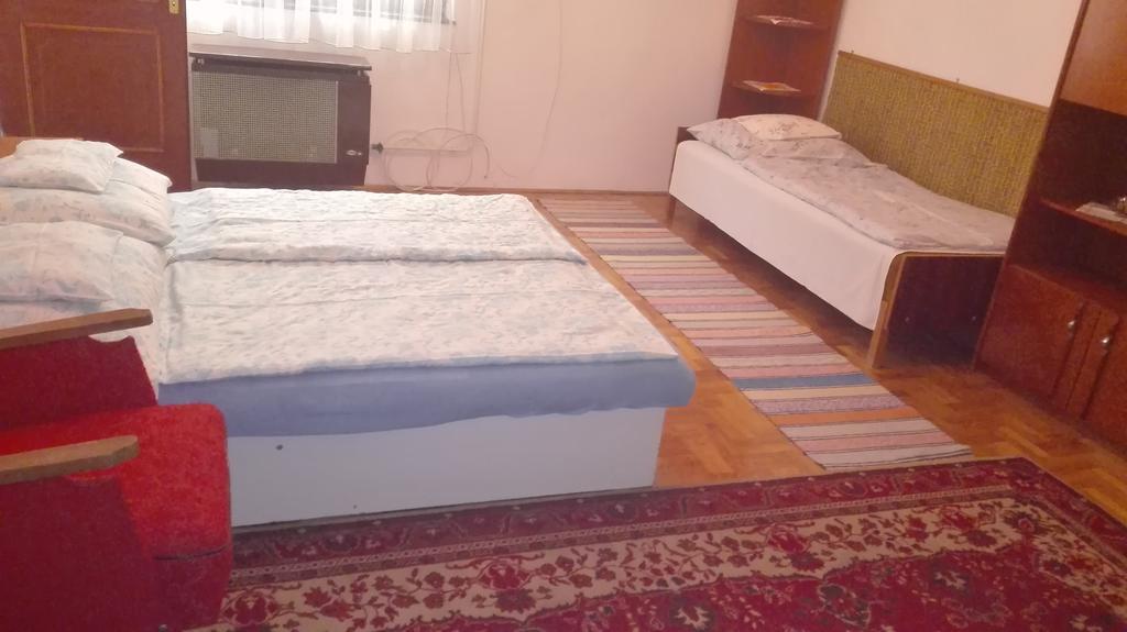Plajbi Apartment Hajdúszoboszló Eksteriør billede
