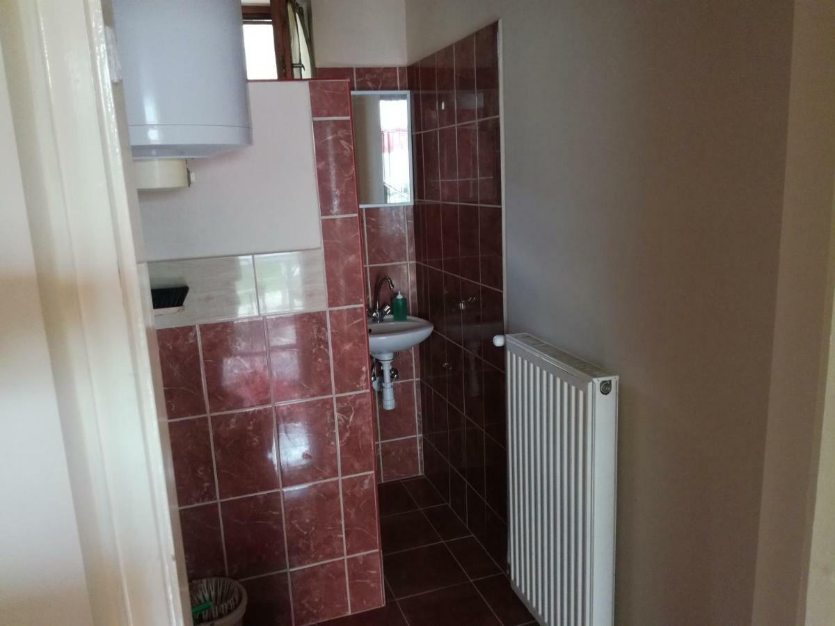 Plajbi Apartment Hajdúszoboszló Eksteriør billede